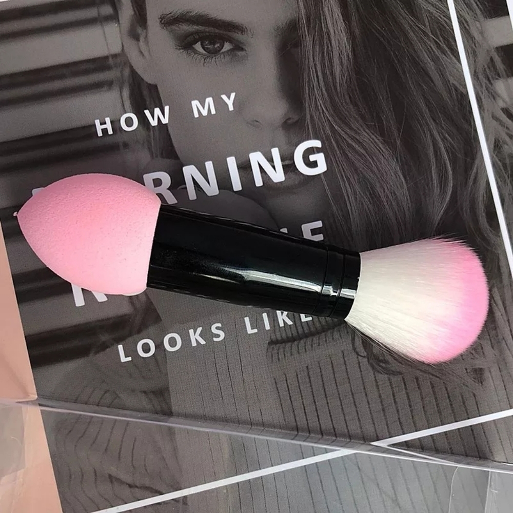 Travel size Double sided makeup brush